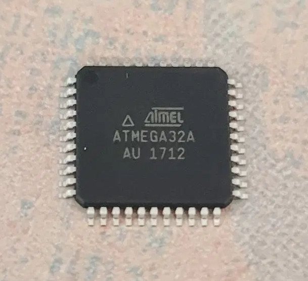 میکروکنترلر اتمل Atmega32A AU smd